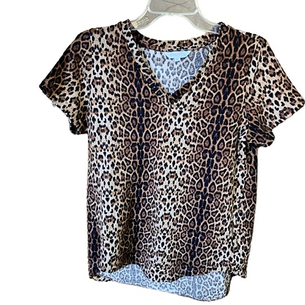 Cheetah Mob Wife Leopard Baddie Soft Girl Short Sleeve V-Neck Top ♥️